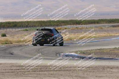 media/Oct-04-2025-OnGrid (Sat) [[44bd565ffa]]/Yellow Group/Grapevine/